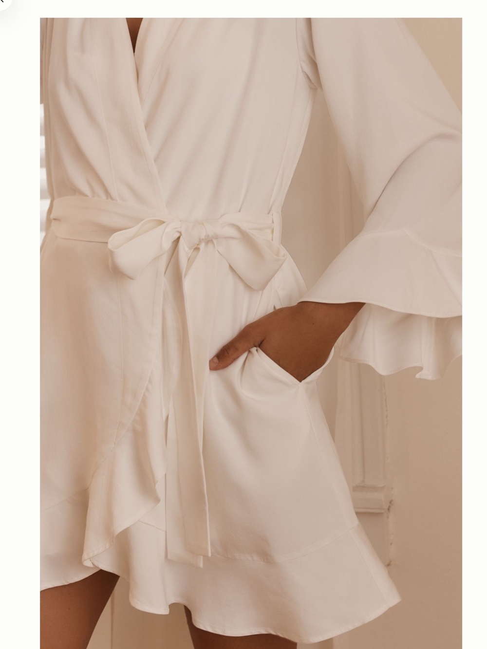 Ruffle Cream Robe - Picture 2 of 3